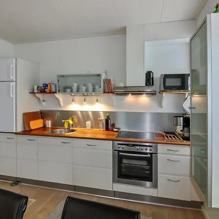 Апартаменты Hunter - 400m From The Sea By Interhome
